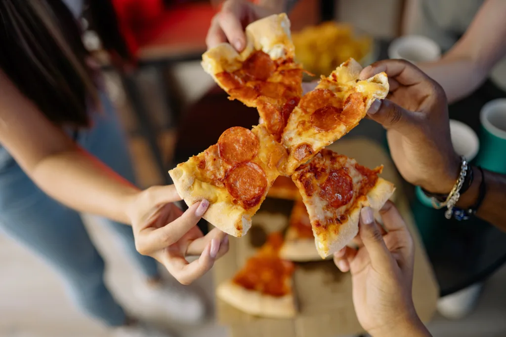 fetta di pizza creata con il calcolatore pizza